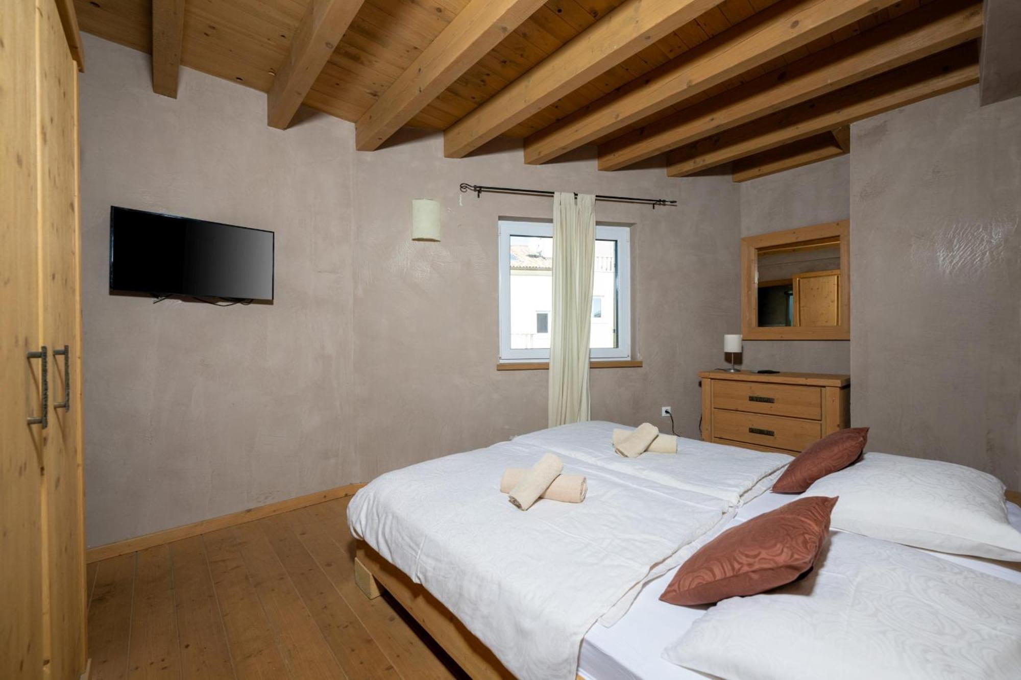 6-Bedroom Villa Chiara With Sea View Premantura Buitenkant foto