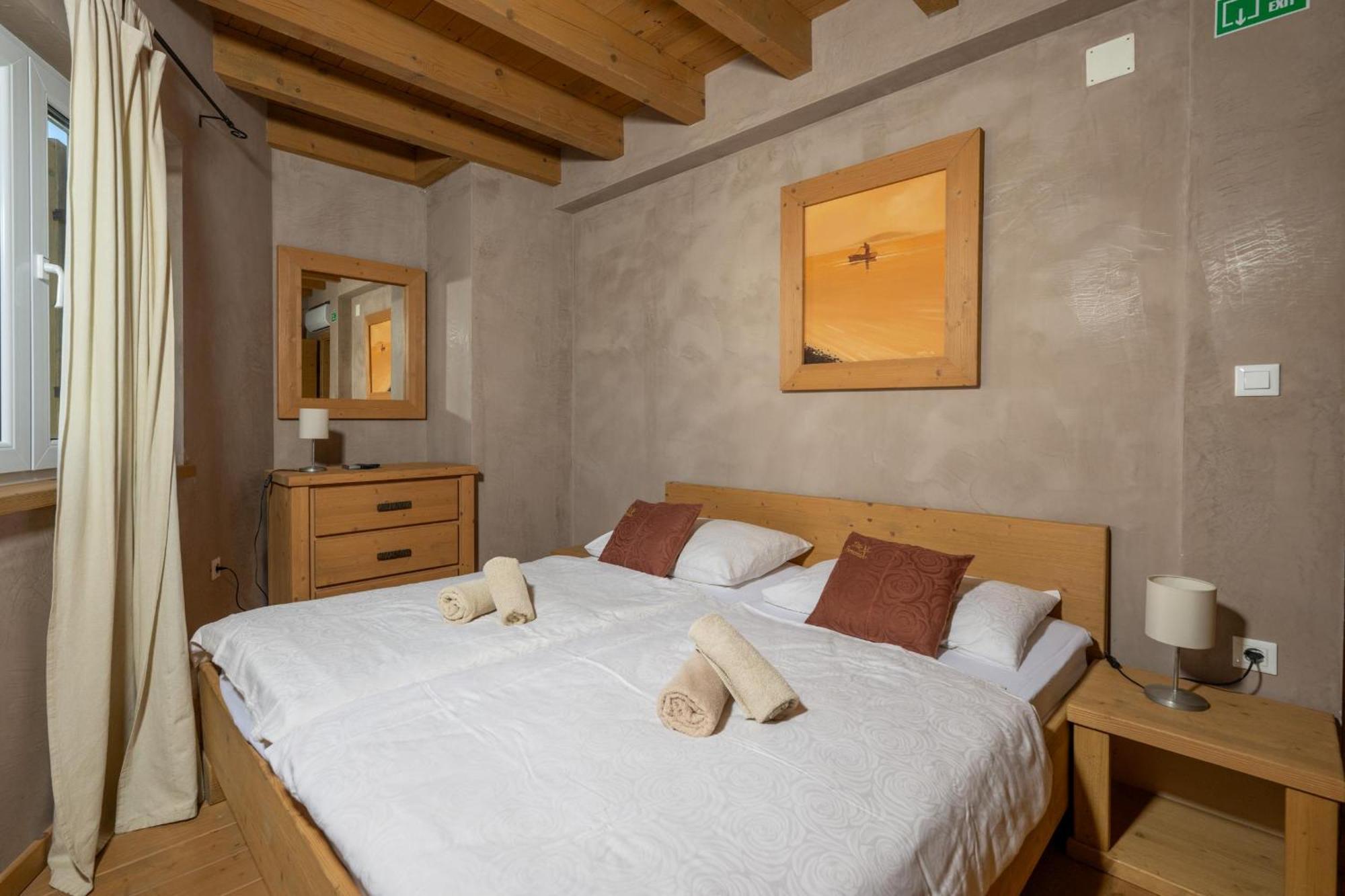 6-Bedroom Villa Chiara With Sea View Premantura Buitenkant foto