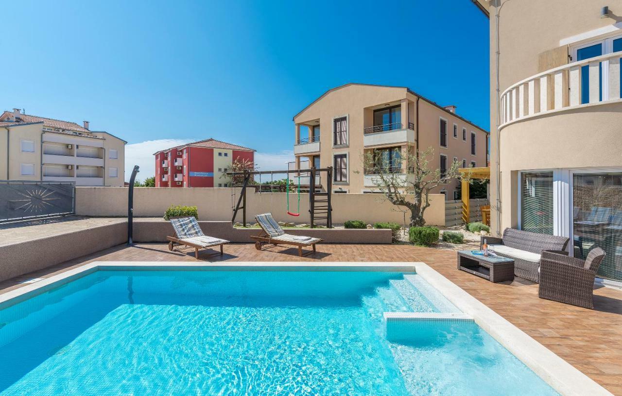 6-Bedroom Villa Chiara With Sea View Premantura Buitenkant foto